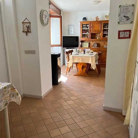 Casa Elena Apartment Sueglio Екстериор снимка